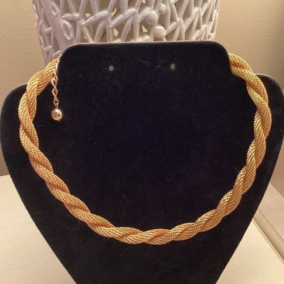 Goldtone Woven Mesh Choker Style Necklace - Picture 4 of 8